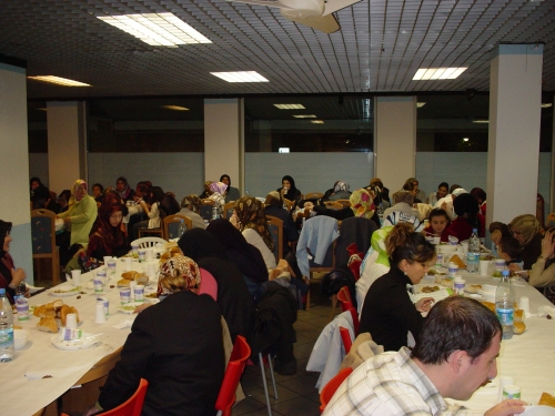2004_iftar18.jpg