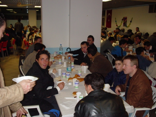 2004_iftar8.jpg