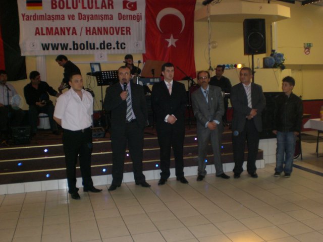 1.98_yeni_yoenetim.jpg